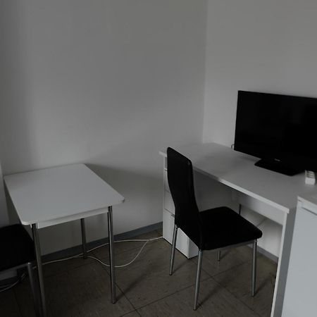 Montagehotel Bed & Steel Λιντς Εξωτερικό φωτογραφία
