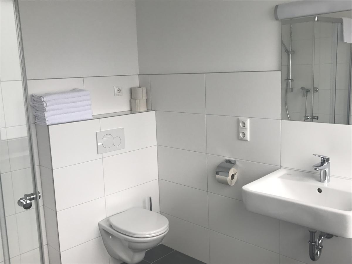 Montagehotel Bed & Steel Λιντς Εξωτερικό φωτογραφία