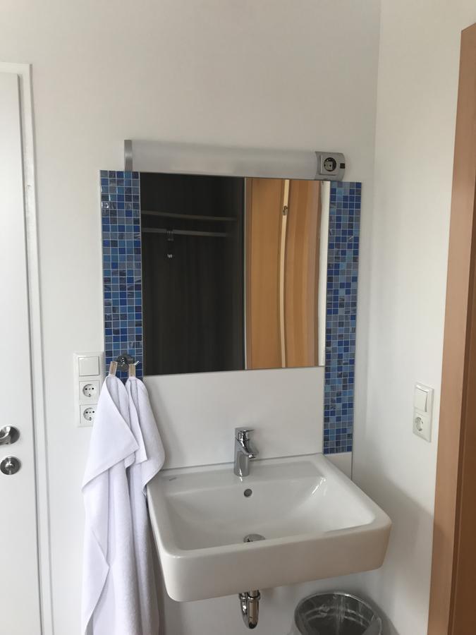Montagehotel Bed & Steel Λιντς Εξωτερικό φωτογραφία