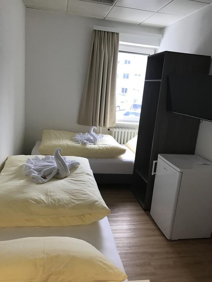 Montagehotel Bed & Steel Λιντς Εξωτερικό φωτογραφία