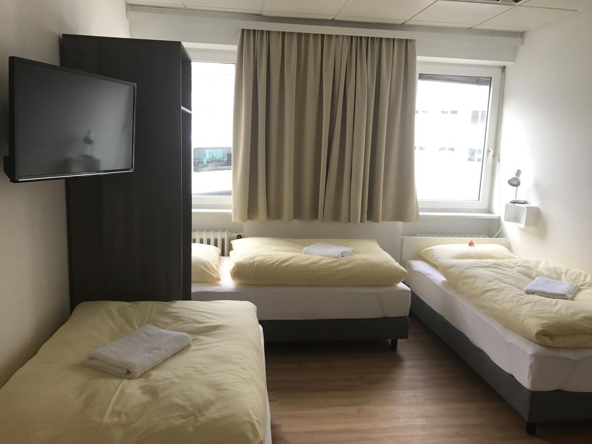 Montagehotel Bed & Steel Λιντς Εξωτερικό φωτογραφία